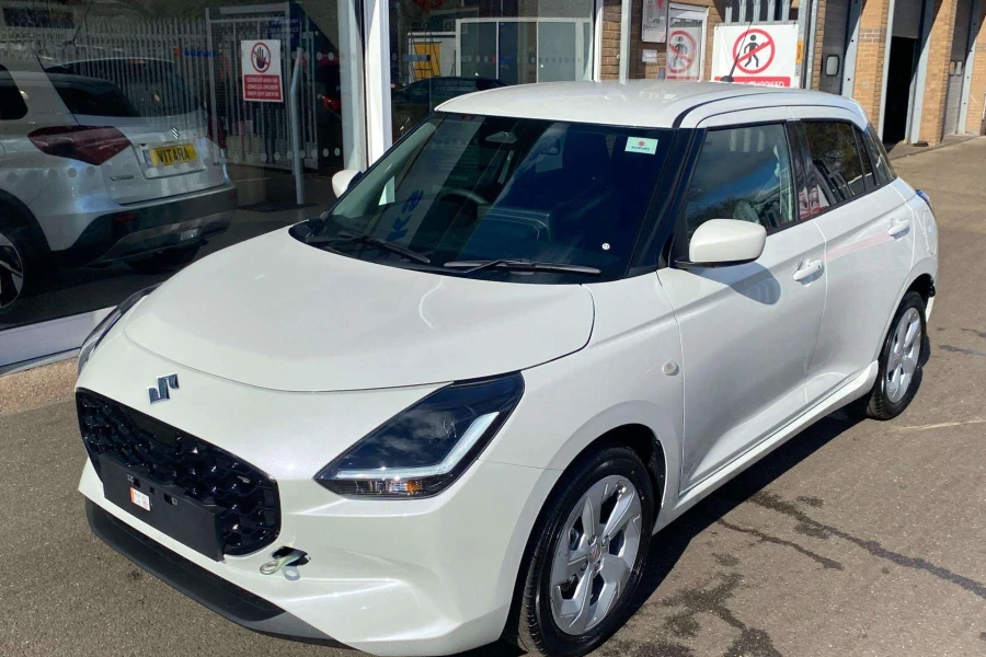 Vehicle Image - 2