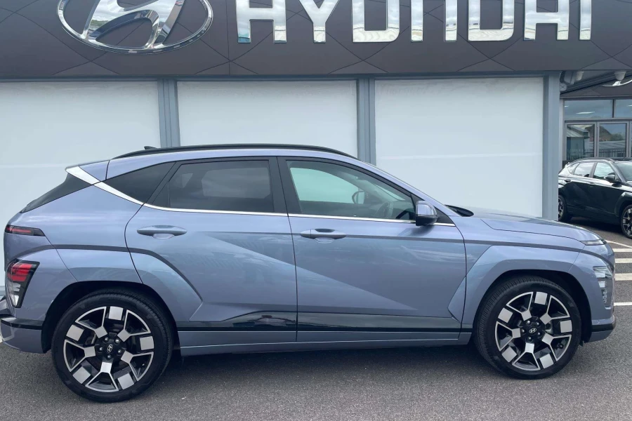 Vehicle Image - 1