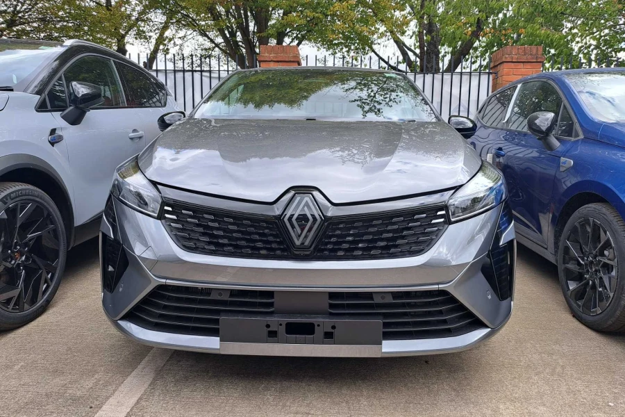 Vehicle Image - 3