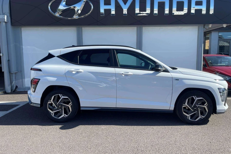 Vehicle Image - 1