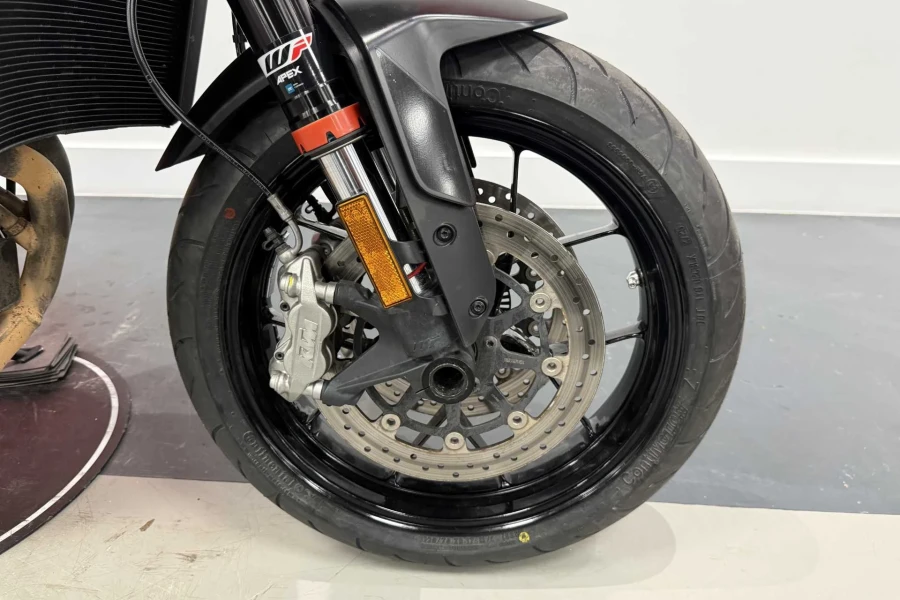 Vehicle Image - 1
