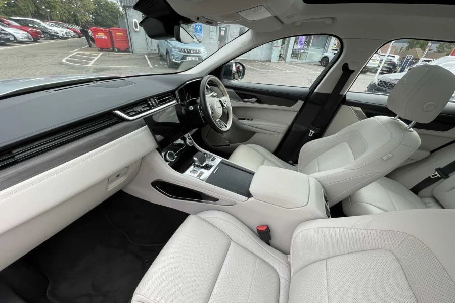 Vehicle Image - 1