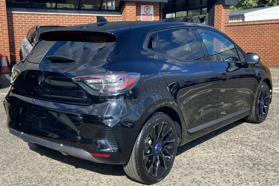 Vehicle Image - 2