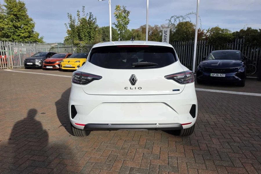 Vehicle Image - 2