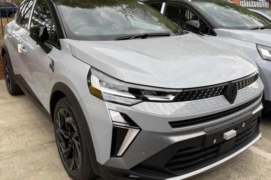 Vehicle Image - 0