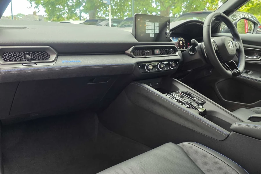 Vehicle Image - 1