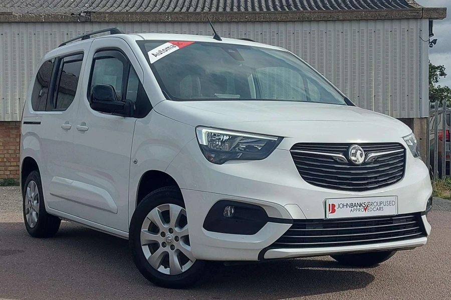 Vehicle Image - 0