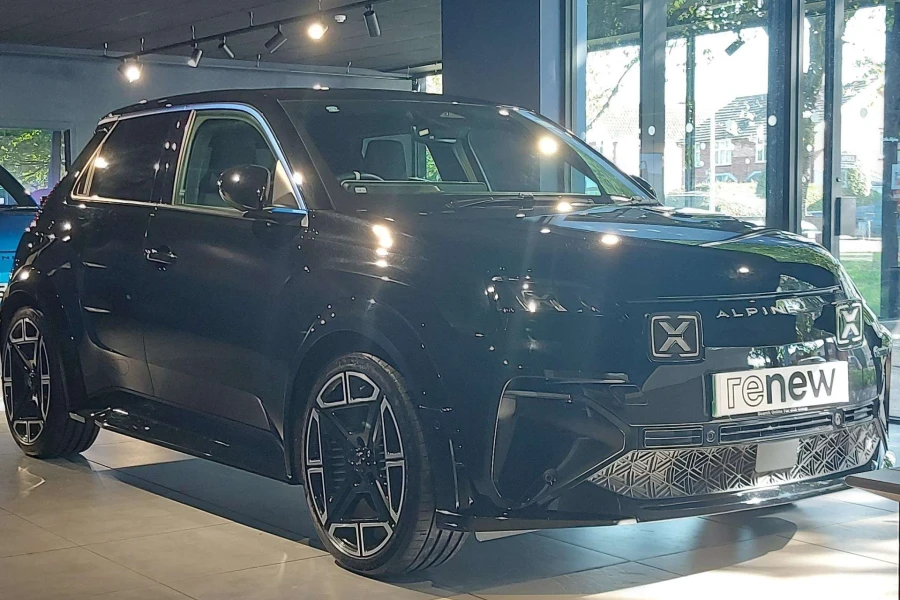 Vehicle Image - 3