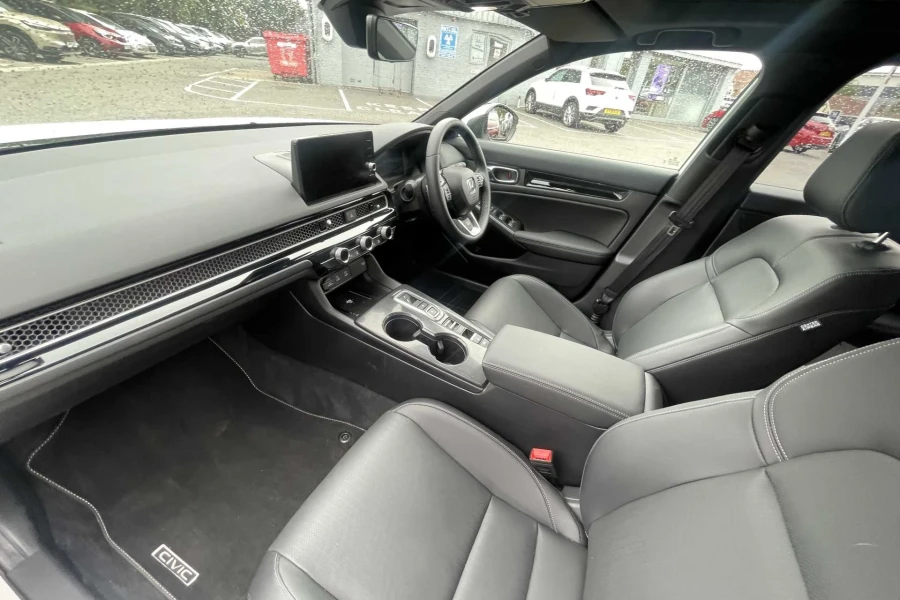 Vehicle Image - 1