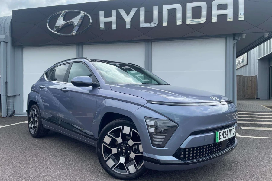 Vehicle Image - 0