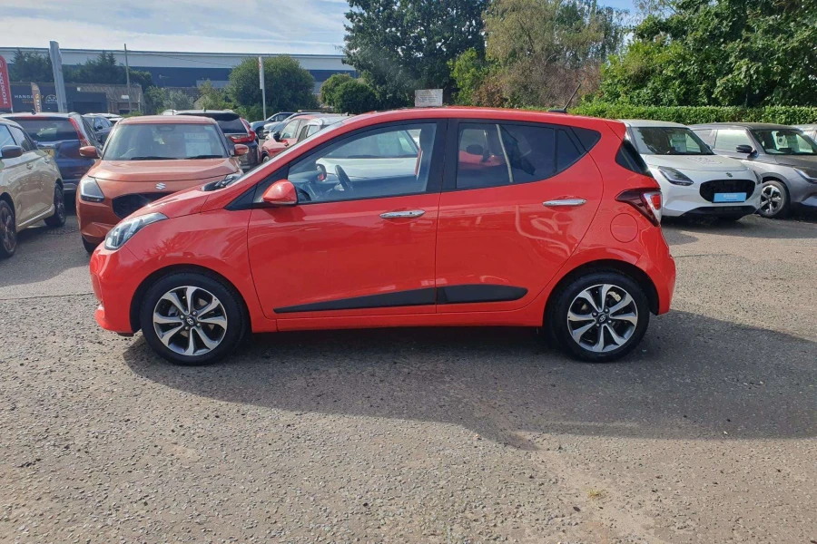 Vehicle Image - 3