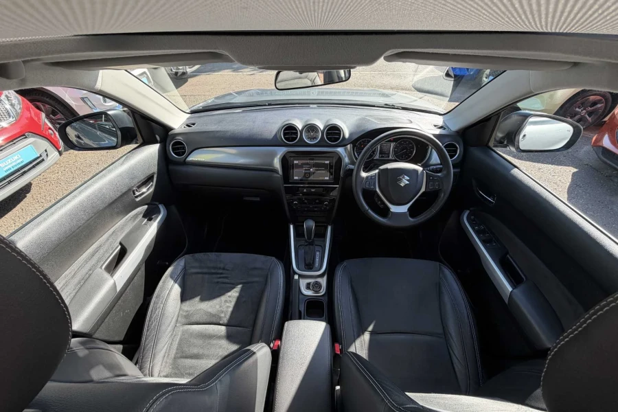 Vehicle Image - 3