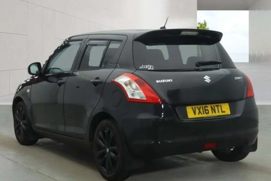 Vehicle Image - 2