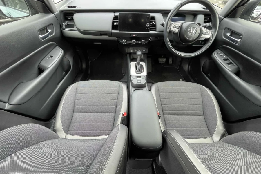 Vehicle Image - 3
