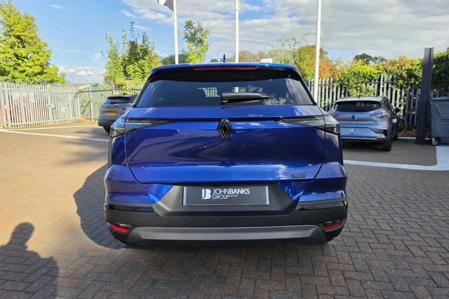 Vehicle Image - 2