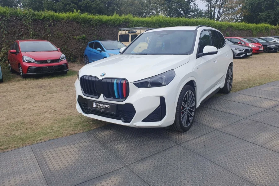 Vehicle Image - 2