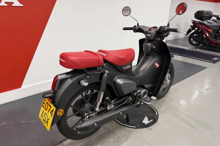Vehicle Image - 2
