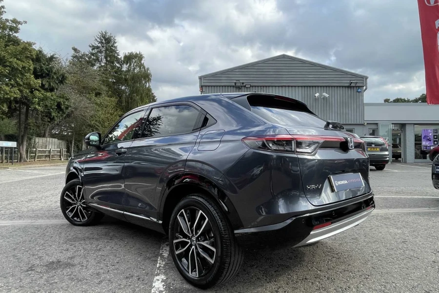 Vehicle Image - 2