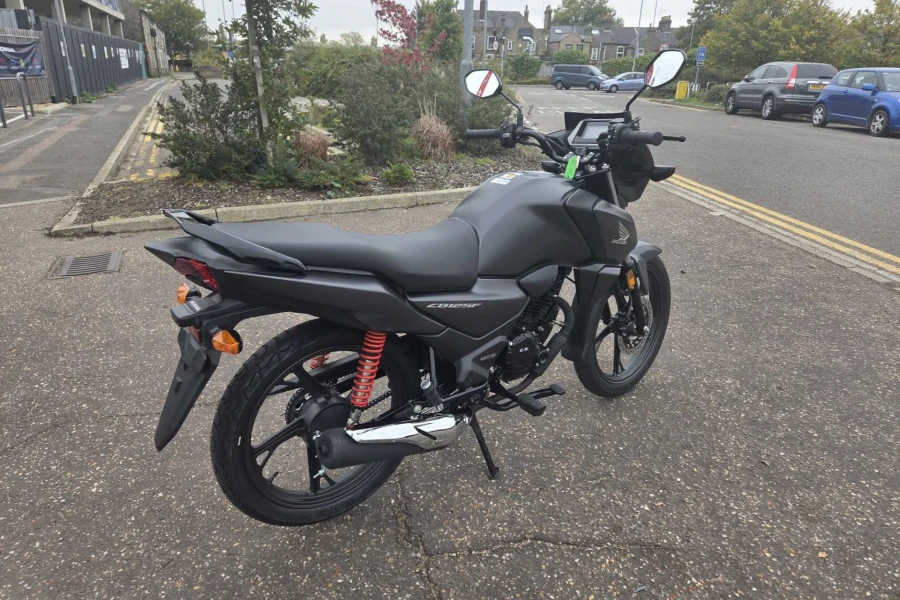 Vehicle Image - 2