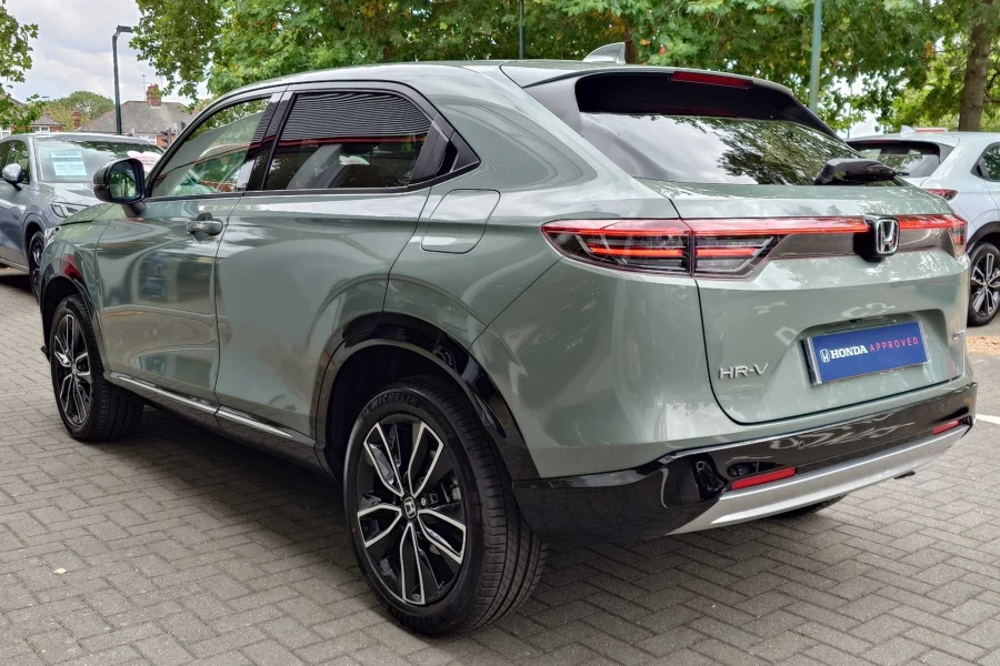 Vehicle Image - 2