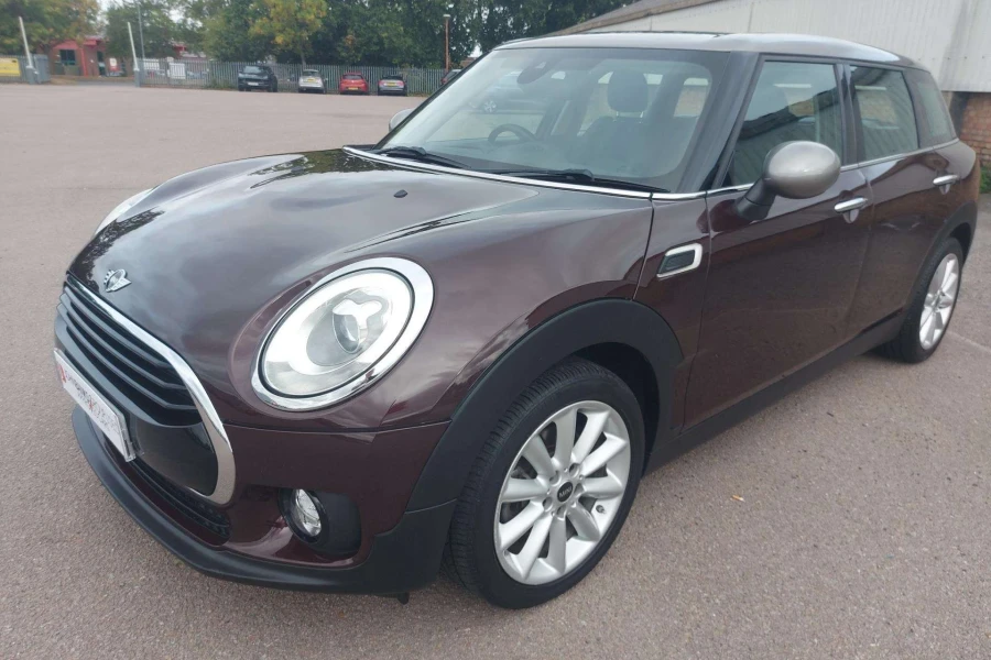 Vehicle Image - 2