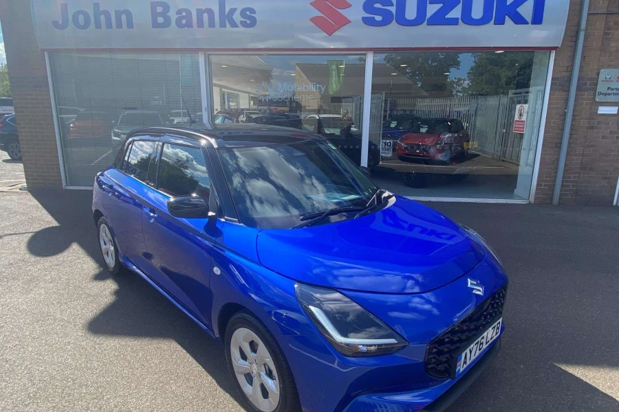 Vehicle Image - 2