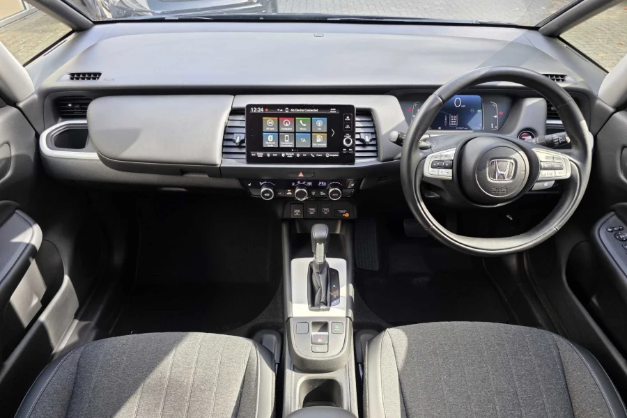 Vehicle Image - 3