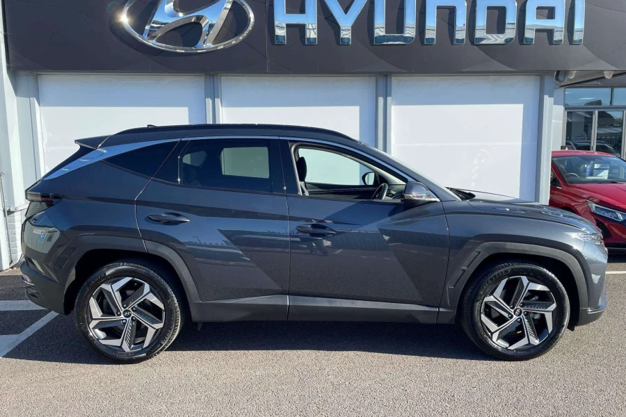 Vehicle Image - 1