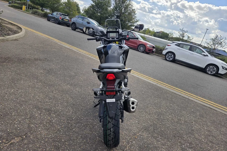 Vehicle Image - 3