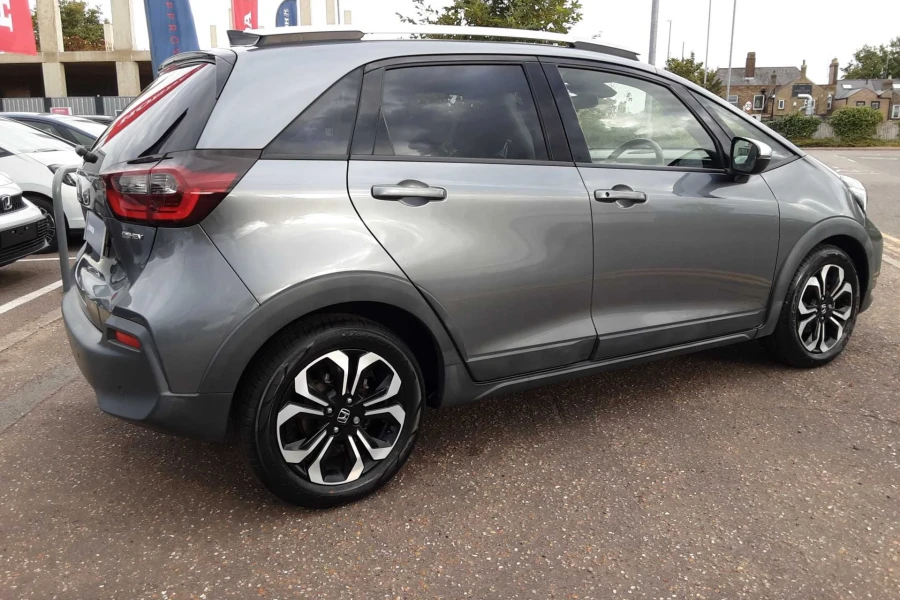 Vehicle Image - 3