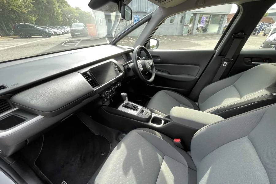 Vehicle Image - 1