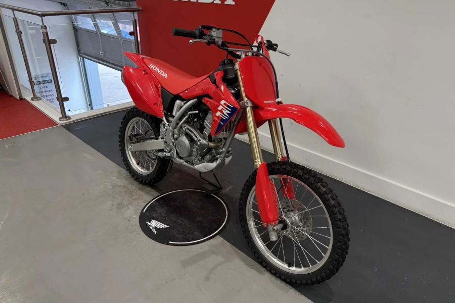 Vehicle Image - 2