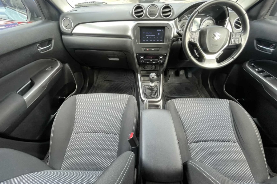 Vehicle Image - 3