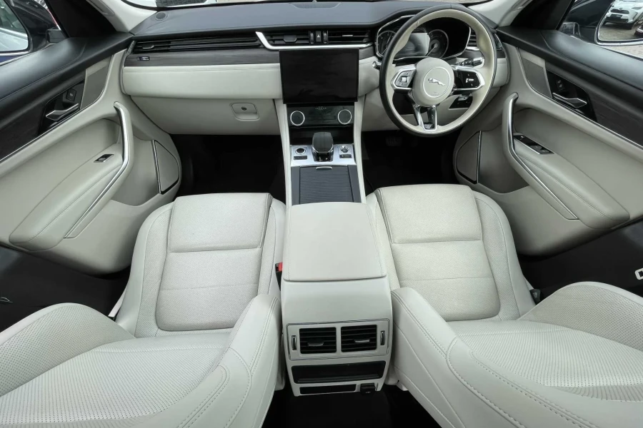 Vehicle Image - 3