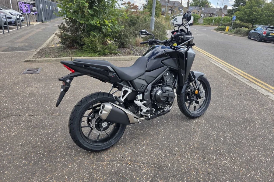 Vehicle Image - 2