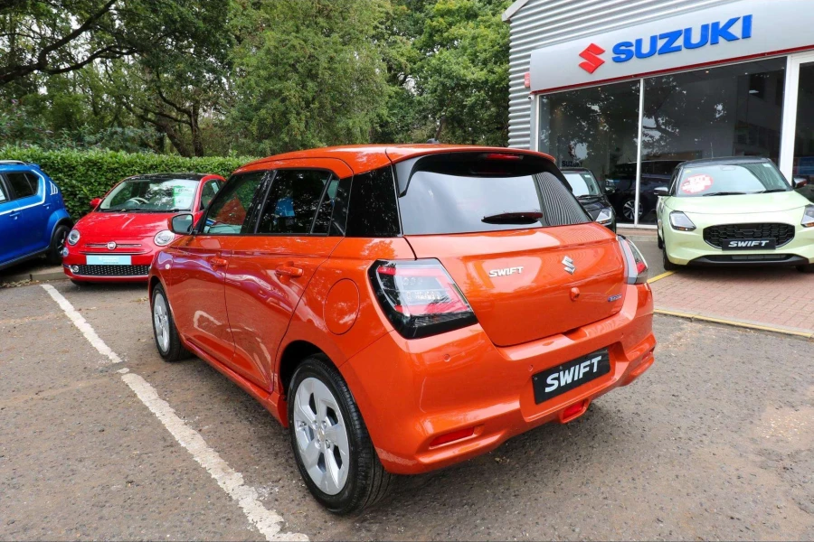 Vehicle Image - 3