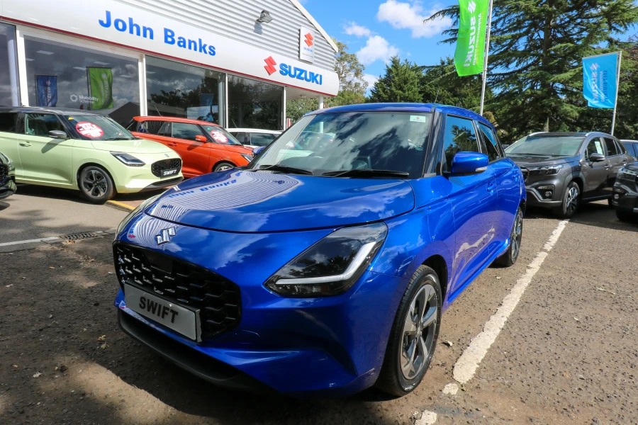 Vehicle Image - 2