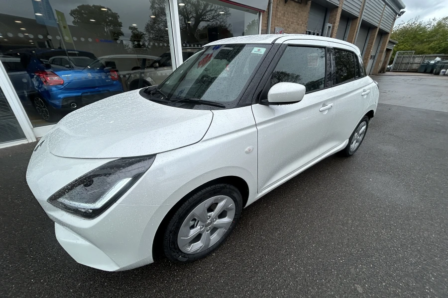 Vehicle Image - 2
