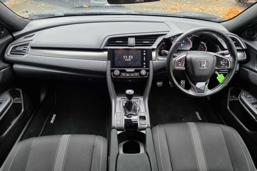 Vehicle Image - 3
