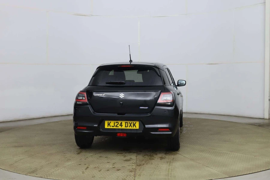 Vehicle Image - 3