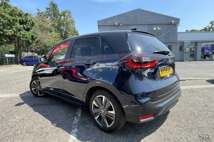 Vehicle Image - 2