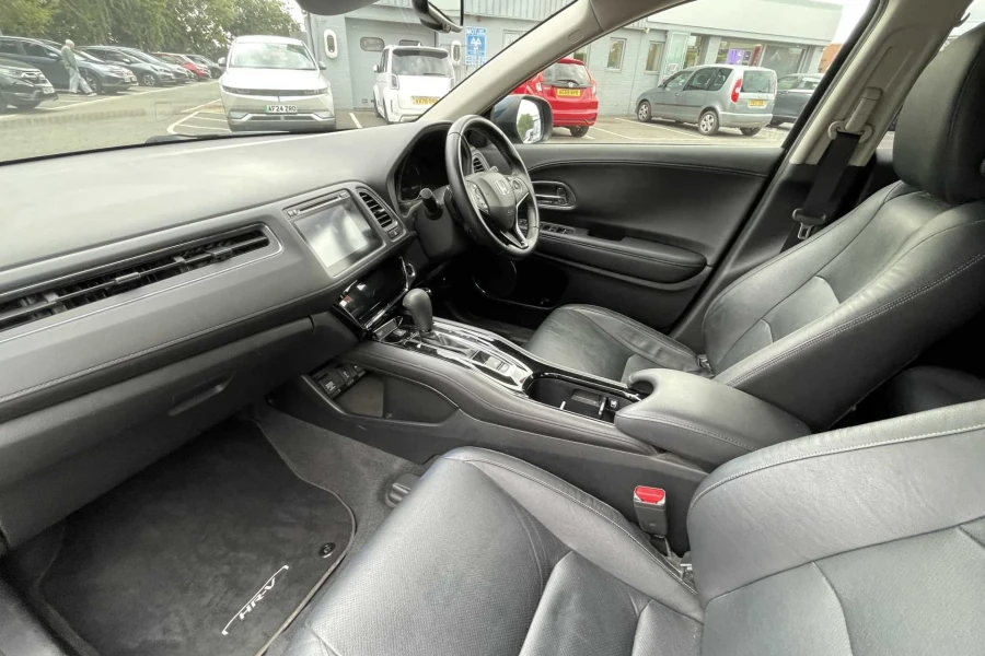 Vehicle Image - 1