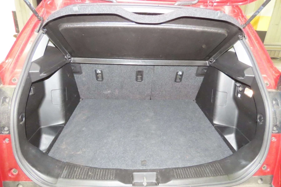 Vehicle Image - 3