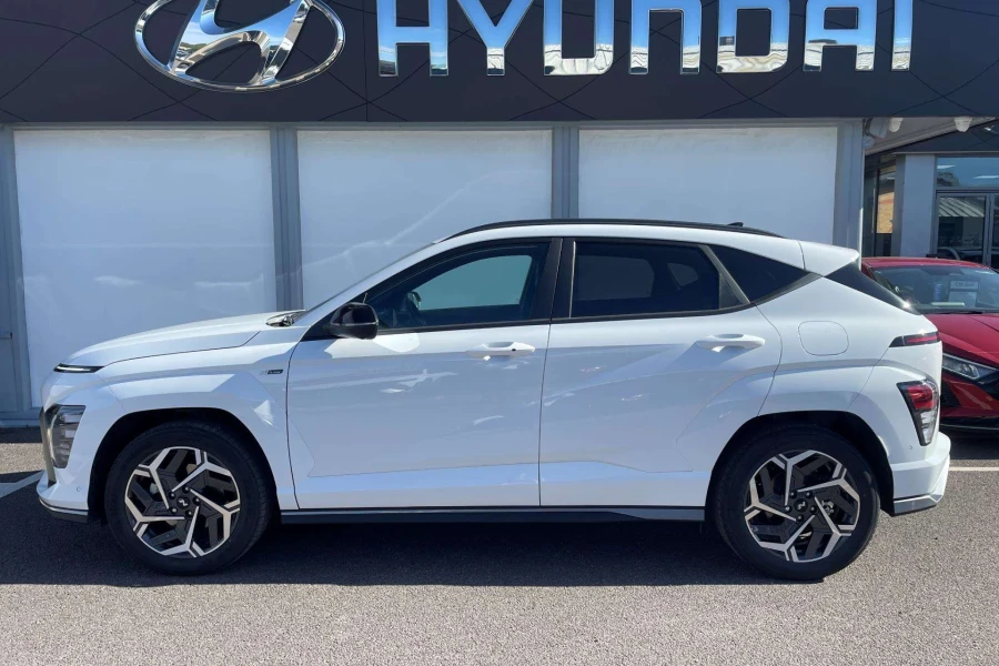 Vehicle Image - 2