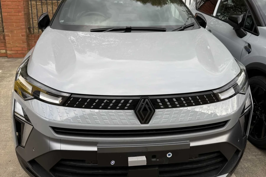 Vehicle Image - 2
