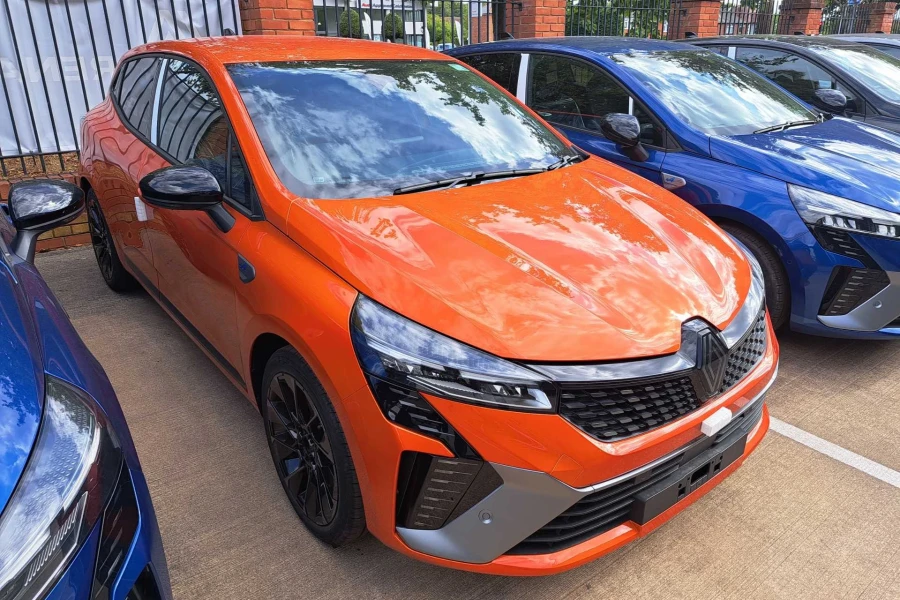 Vehicle Image - 0