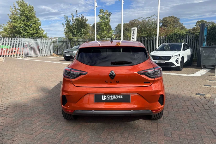 Vehicle Image - 2