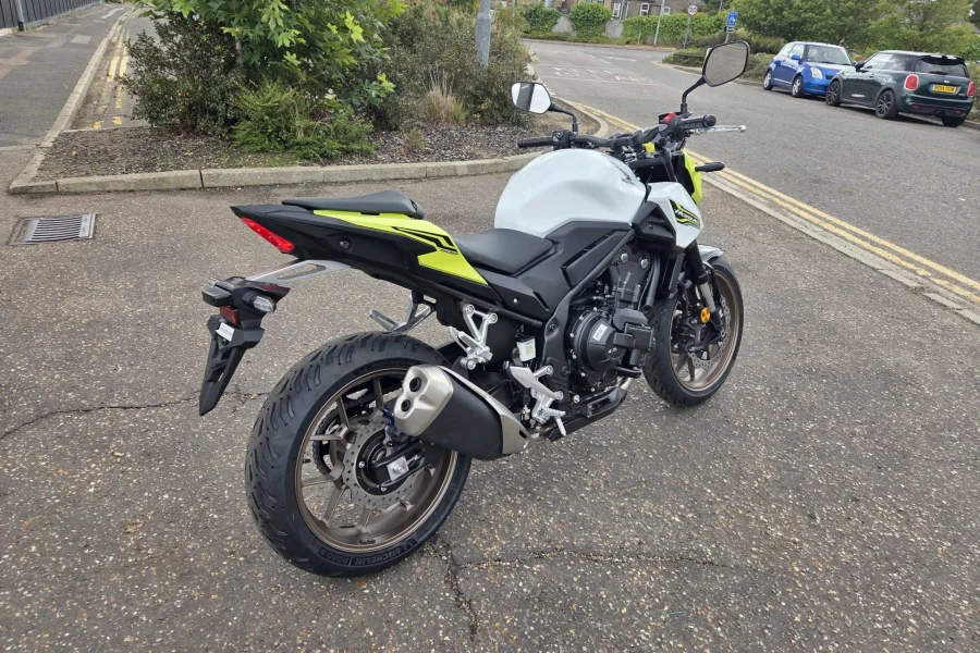 Vehicle Image - 2