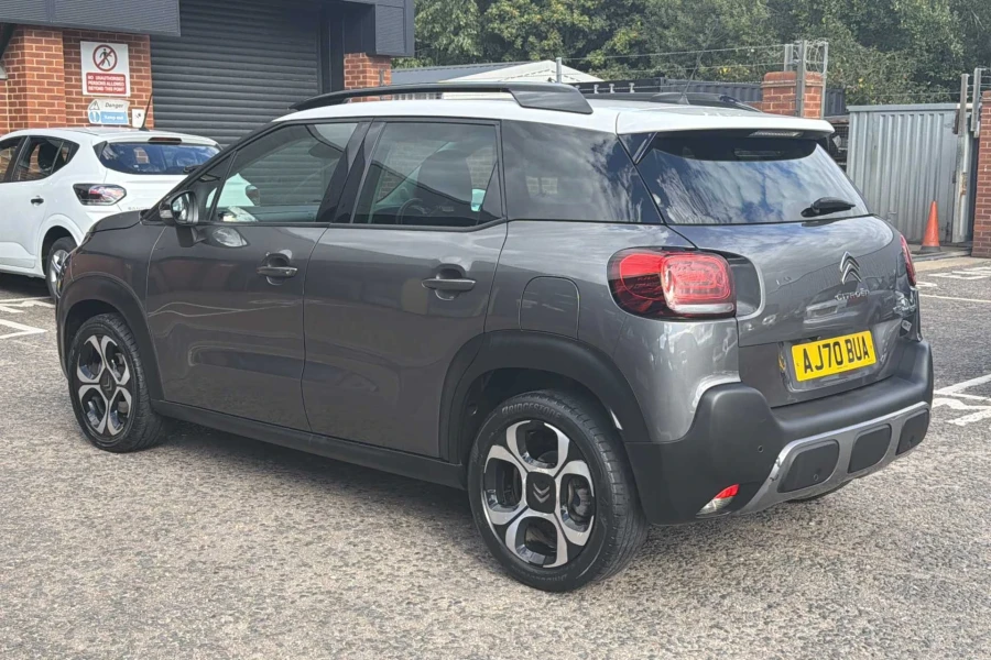 Vehicle Image - 2