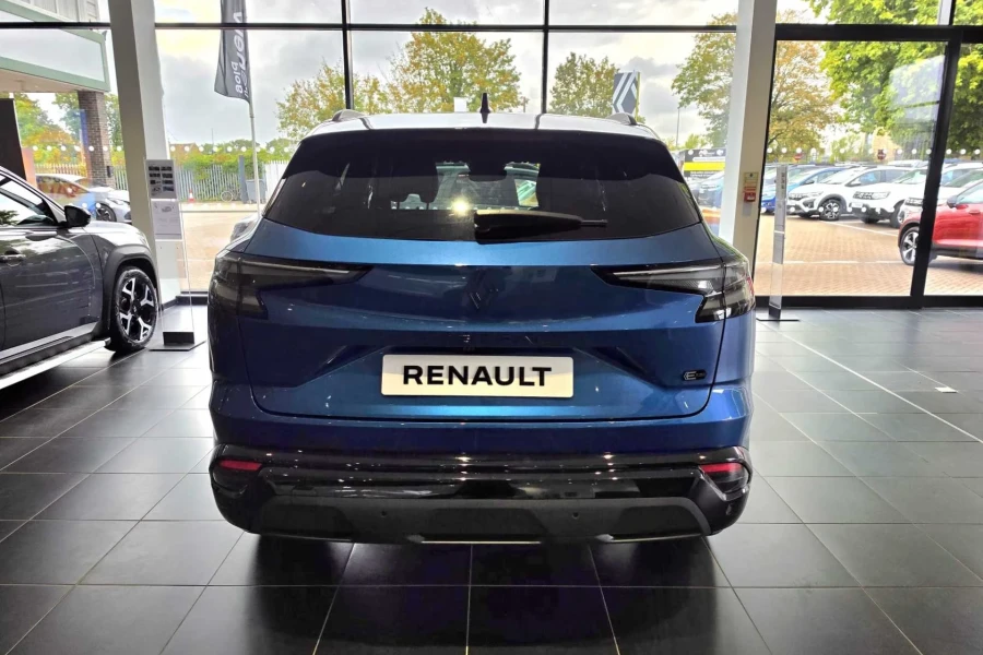 Vehicle Image - 2